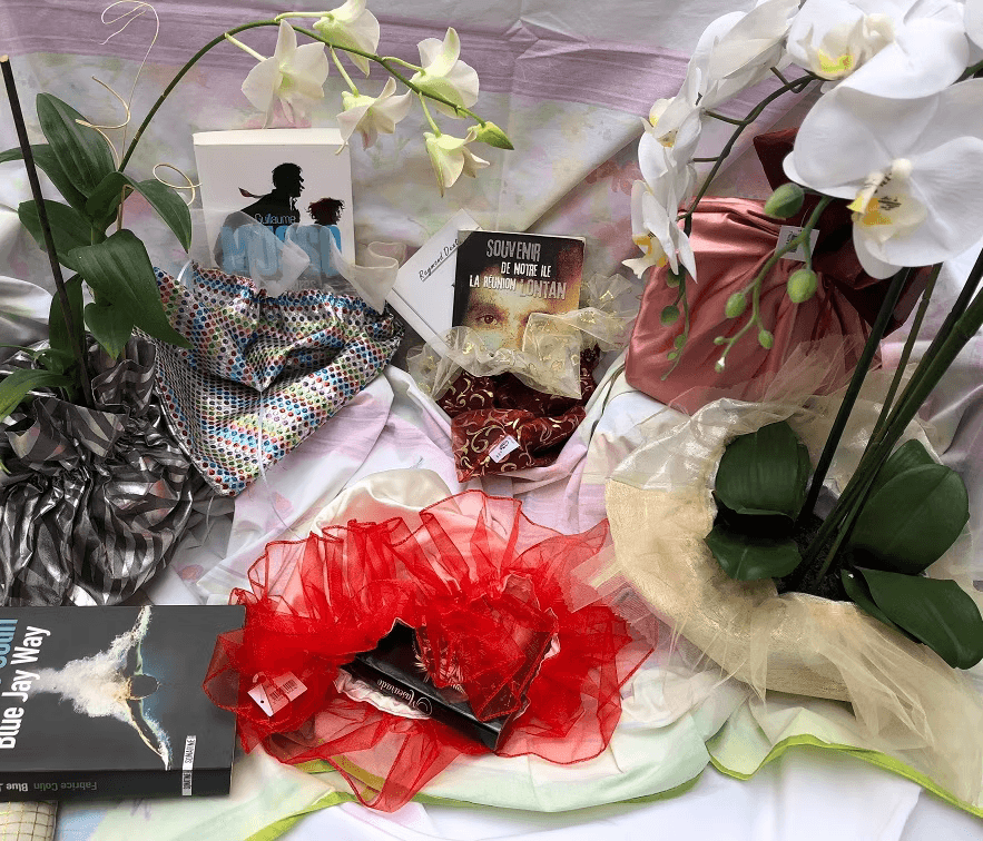 livres et fleurs